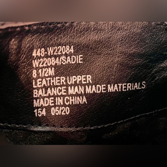 8.5 White Mountain navy blue suede ankleboot. Not too narrow. 5-Star Seller! - Picture 5 of 12